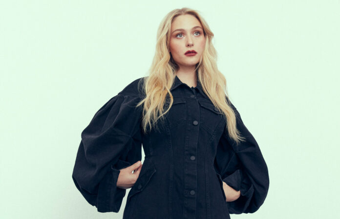 WAYWARD_S1_GLAM_ALYVIALIND