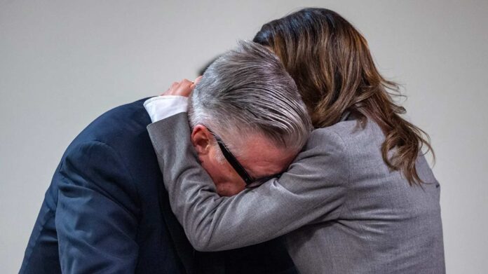 THR_Germany_AlecBaldwin_Trial